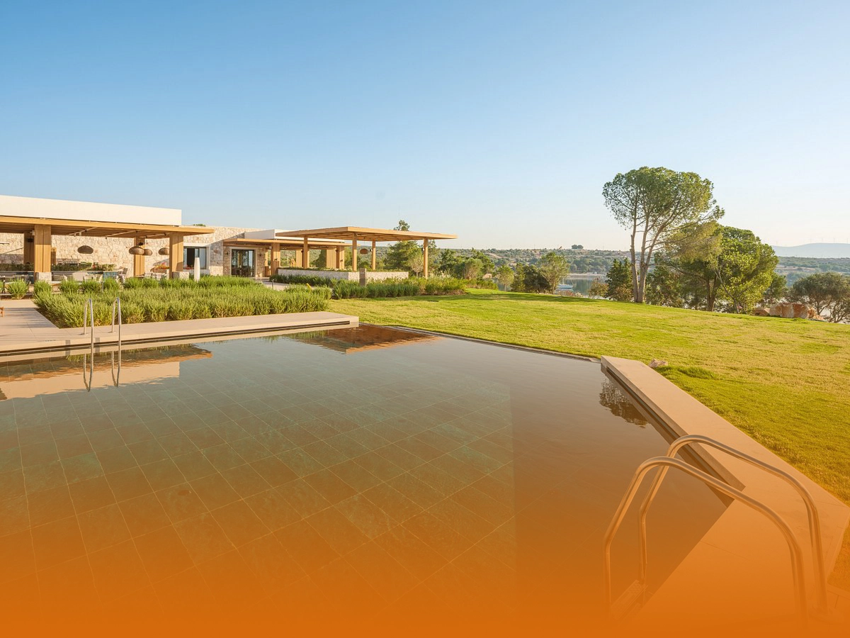 Anda Barut Collection private pool